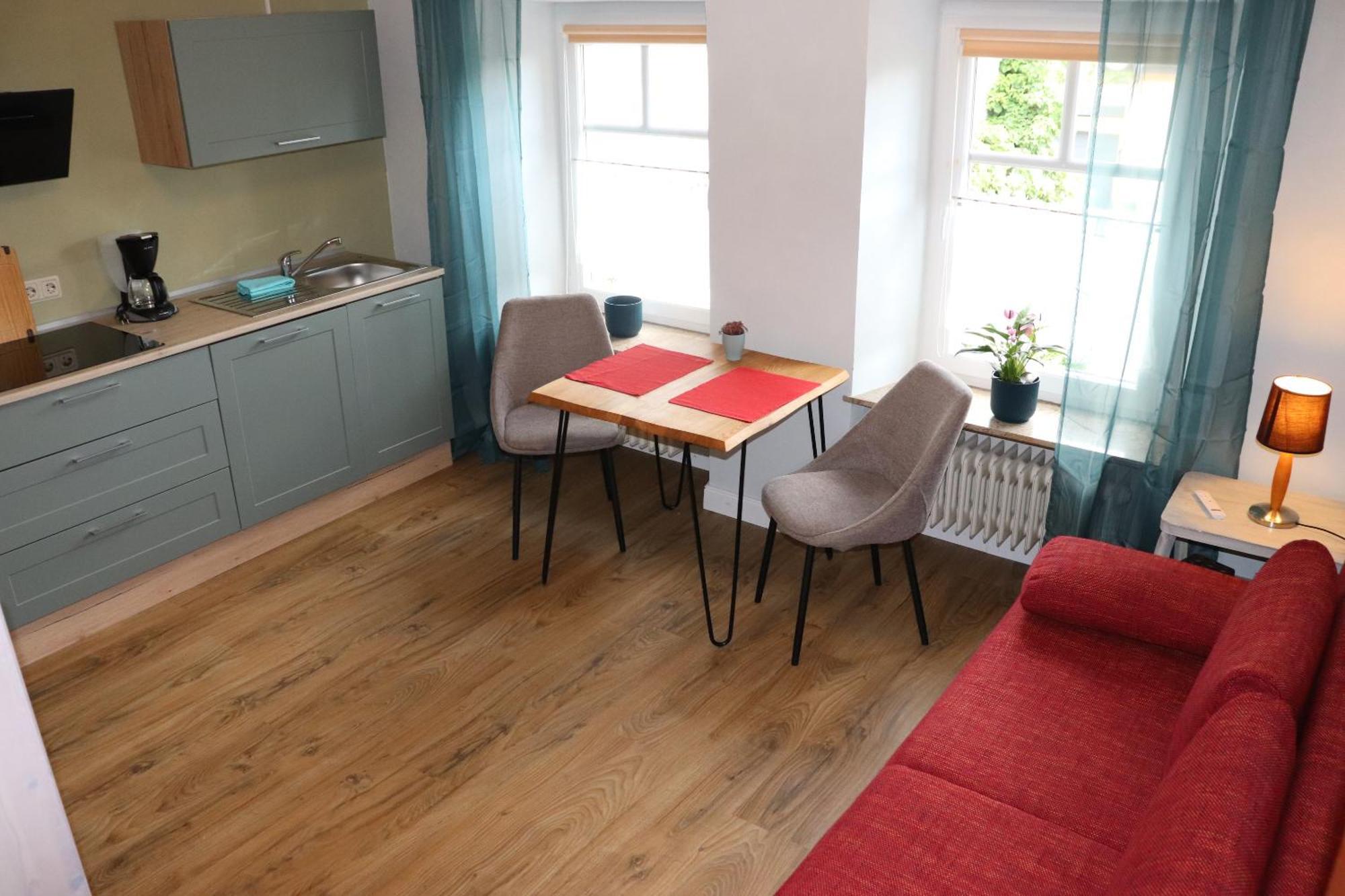 Ferienweingut & Gutsrestaurant Becker Apartment Burgen  Екстериор снимка