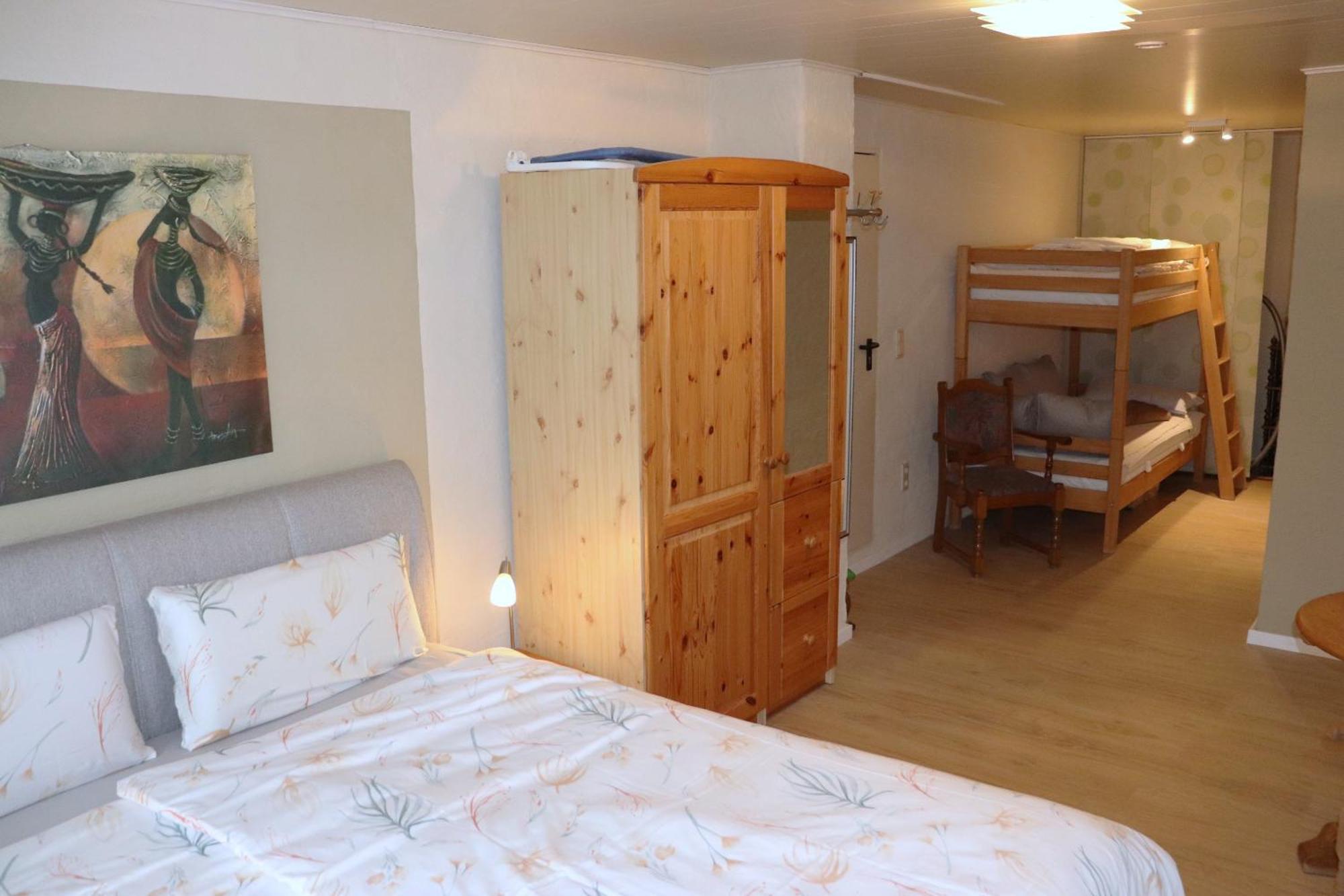Ferienweingut & Gutsrestaurant Becker Apartment Burgen  Екстериор снимка
