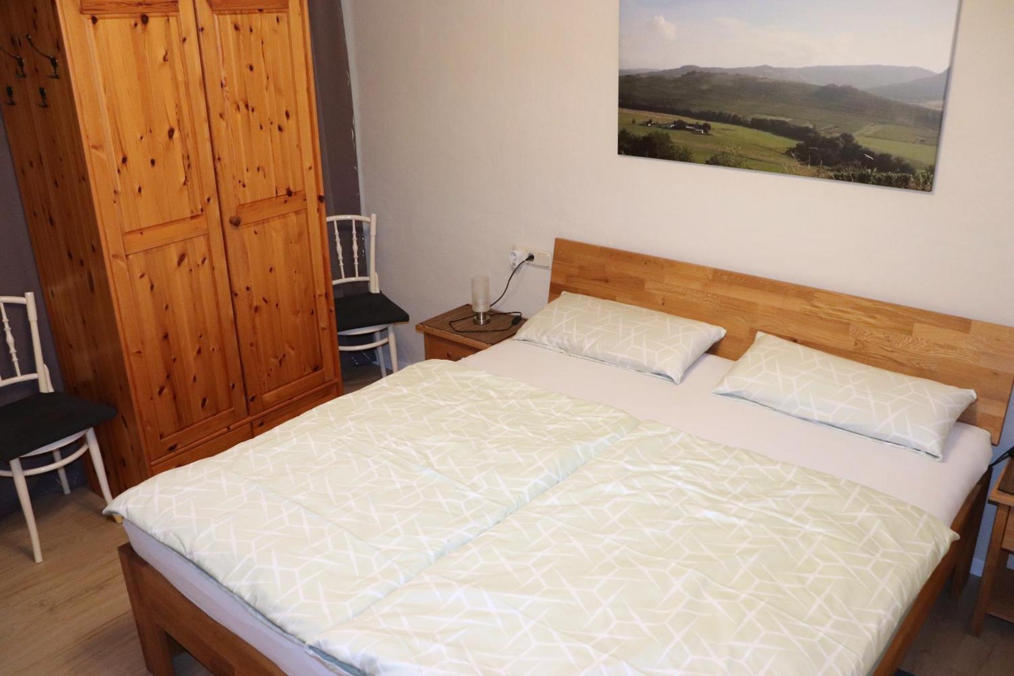 Ferienweingut & Gutsrestaurant Becker Apartment Burgen  Екстериор снимка